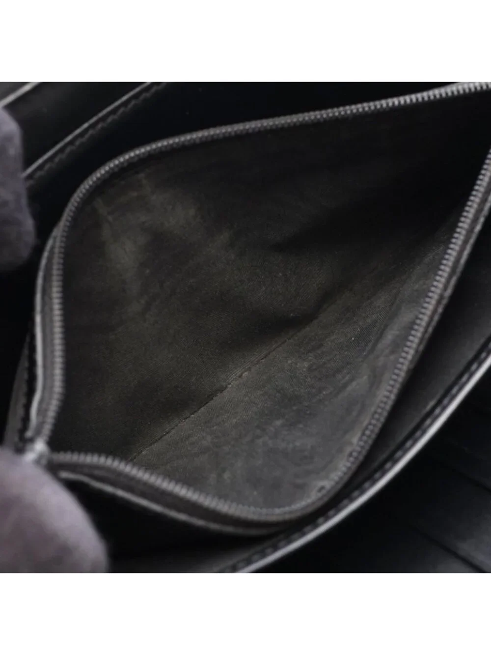 Gucci Round Wallet GG Embossed Black Leather
